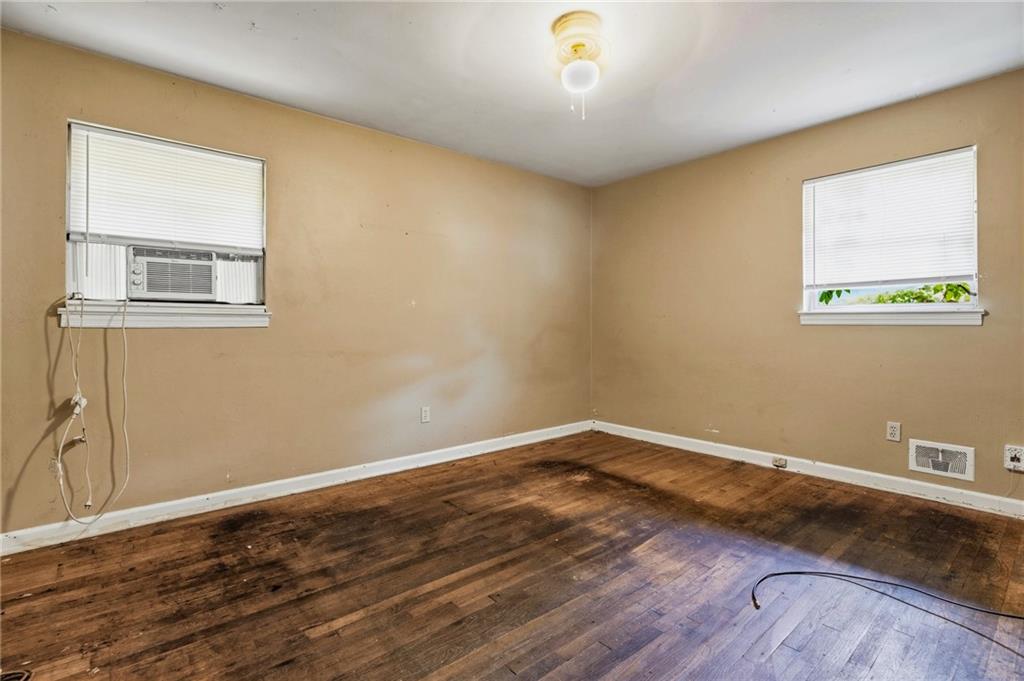 1949 Capri Drive Decatur, GA 30032 - Photo 13 of 17