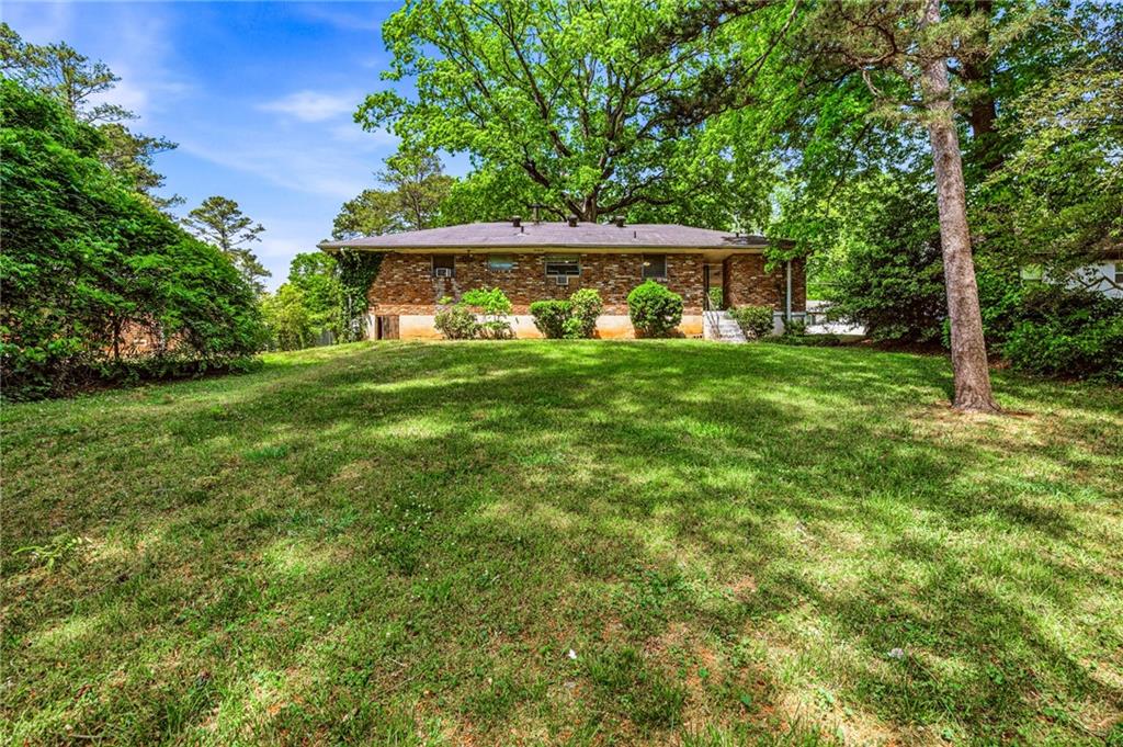 1949 Capri Drive Decatur, GA 30032 - Photo 4 of 17