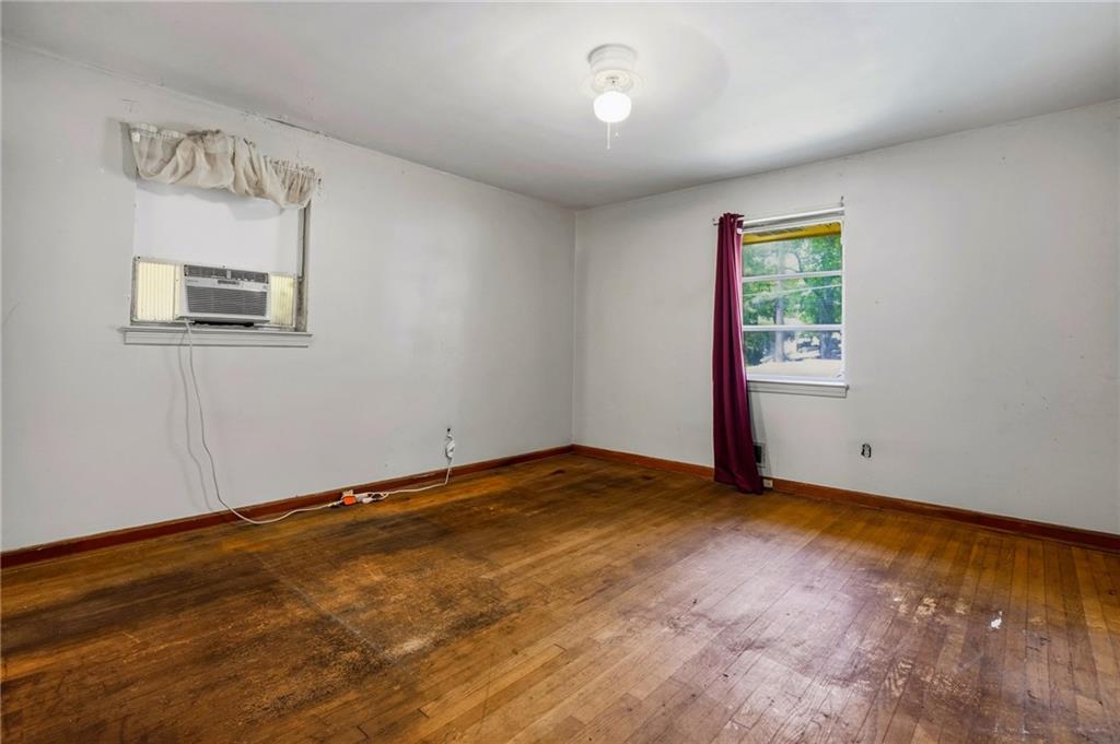 1949 Capri Drive Decatur, GA 30032 - Photo 10 of 17