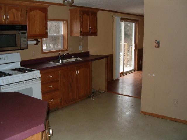 8758 Springport Road Parma, MI 49269 - Photo 3 of 9 Photo 3