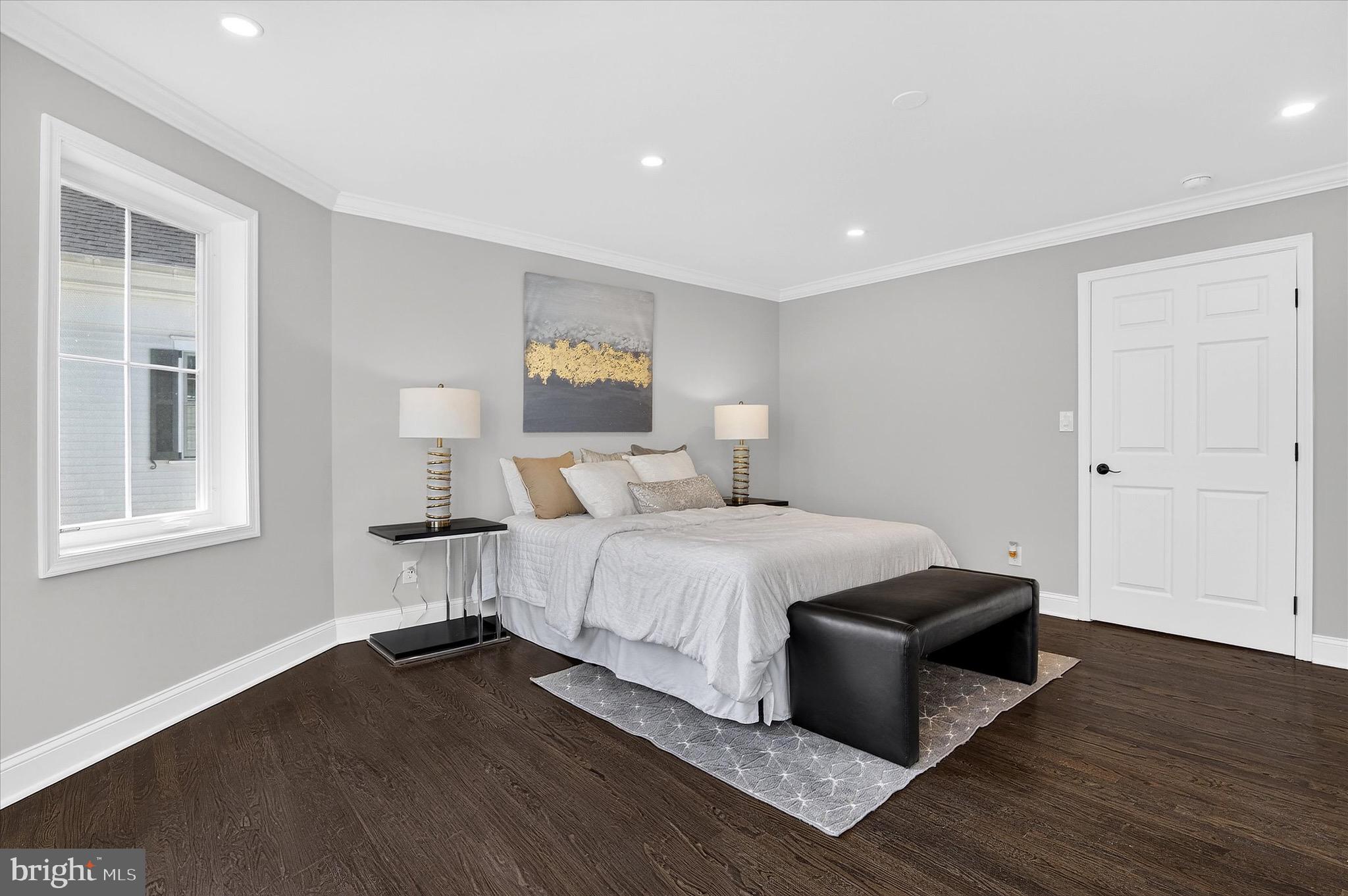 1607 North Glebe Road Arlington, VA 22207 - Photo 19 of 45 Master bedroom
