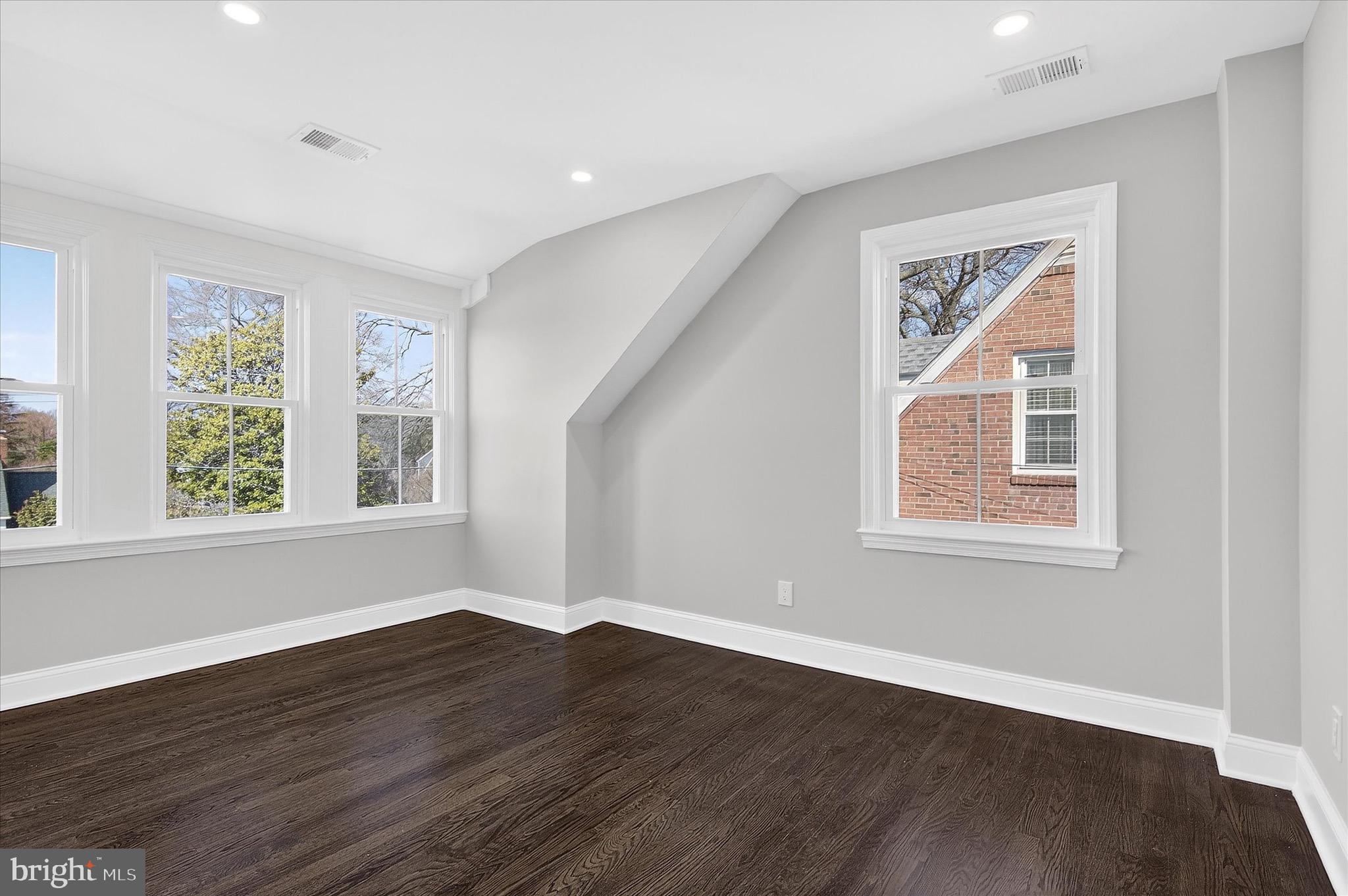 1607 North Glebe Road Arlington, VA 22207 - Photo 23 of 45 Bedroom 2