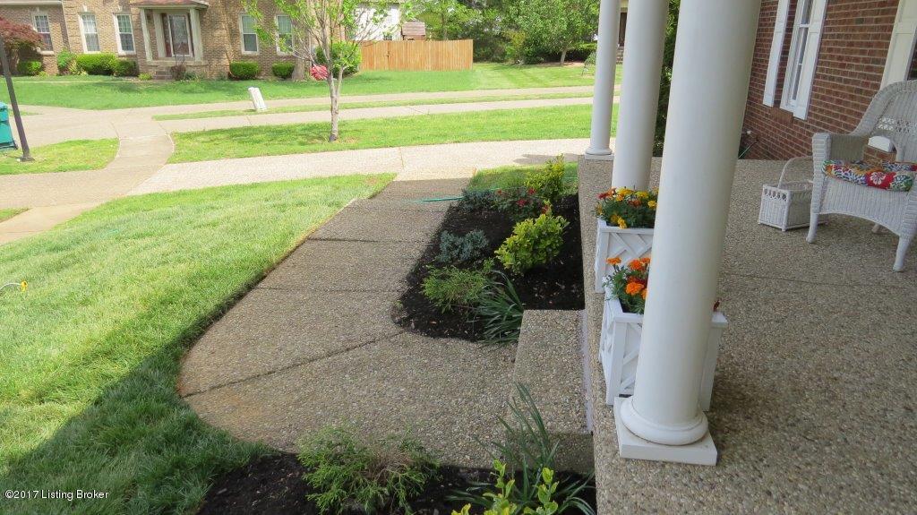 8328 Lacevine Road Louisville, KY 40220 - Photo 33 of 38 IMG_0014