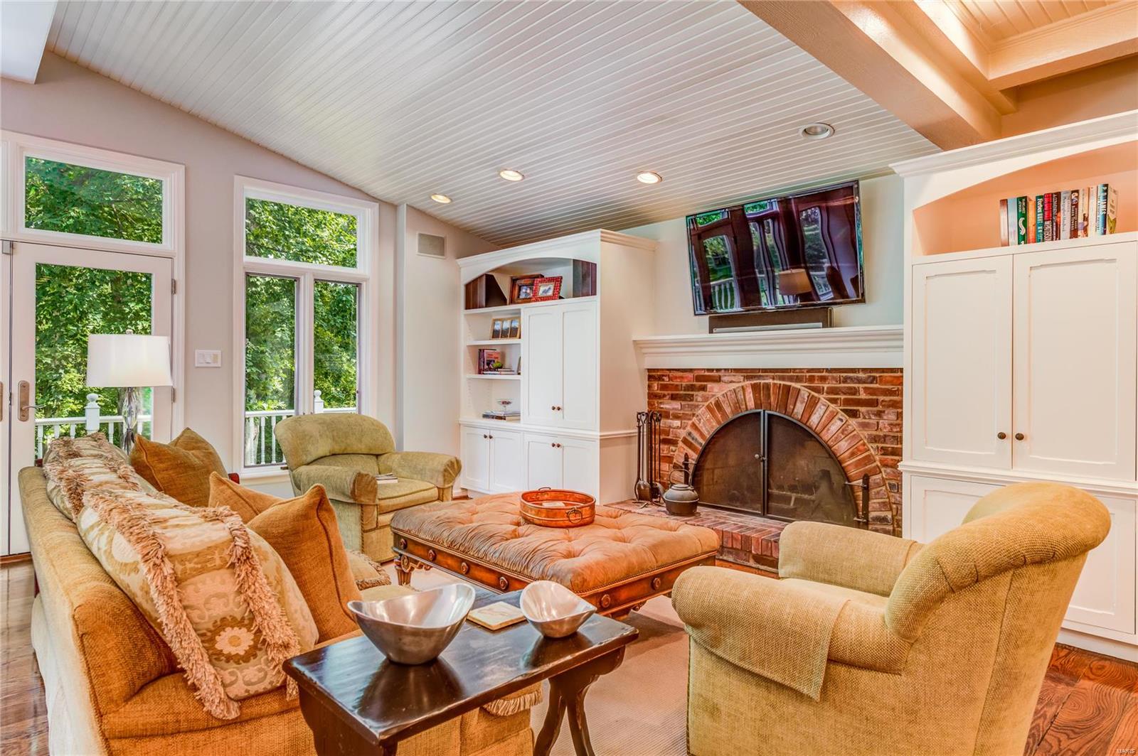 10 Edgewood Road St. Louis, MO 63124 - Photo 34 of 67 Gallery Image 34