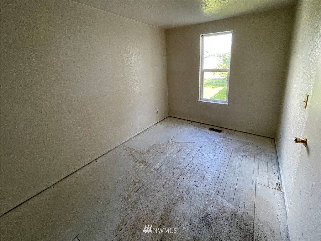 237 Southwest James Street Chehalis, WA 98532 - Photo 16 of 26 Gallery Image 16