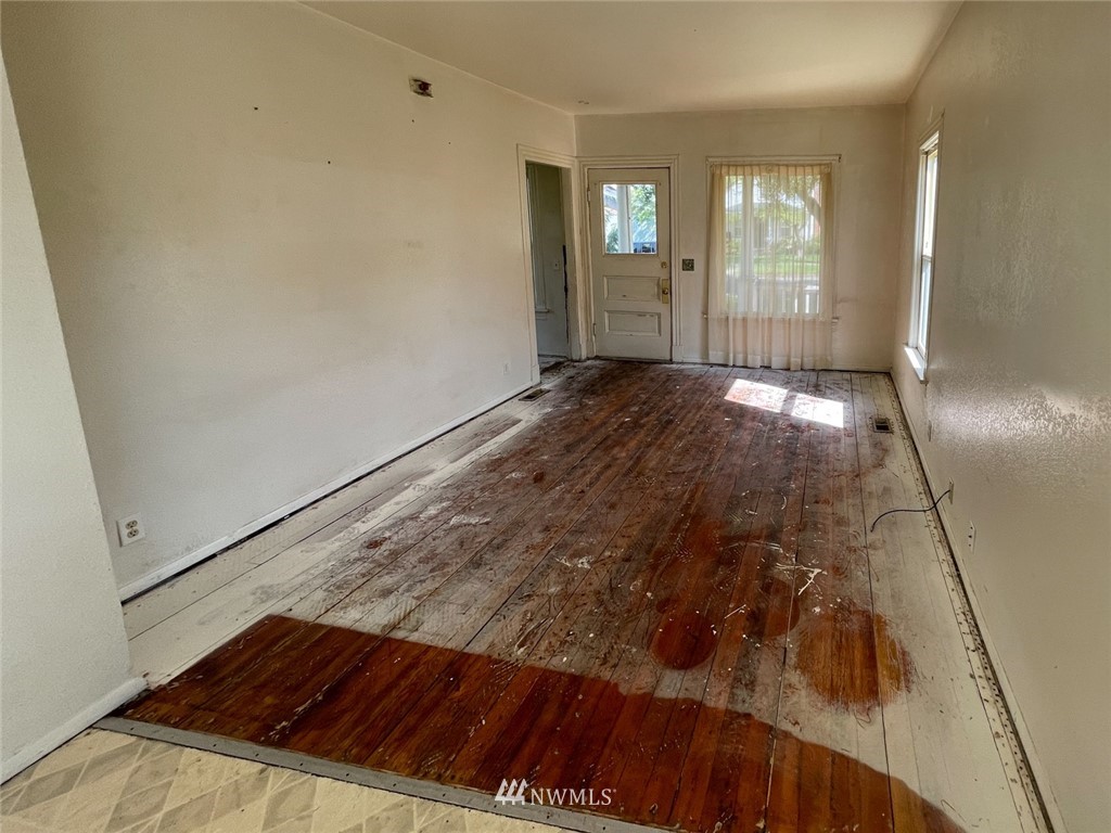 237 Southwest James Street Chehalis, WA 98532 - Photo 8 of 26 Gallery Image 8