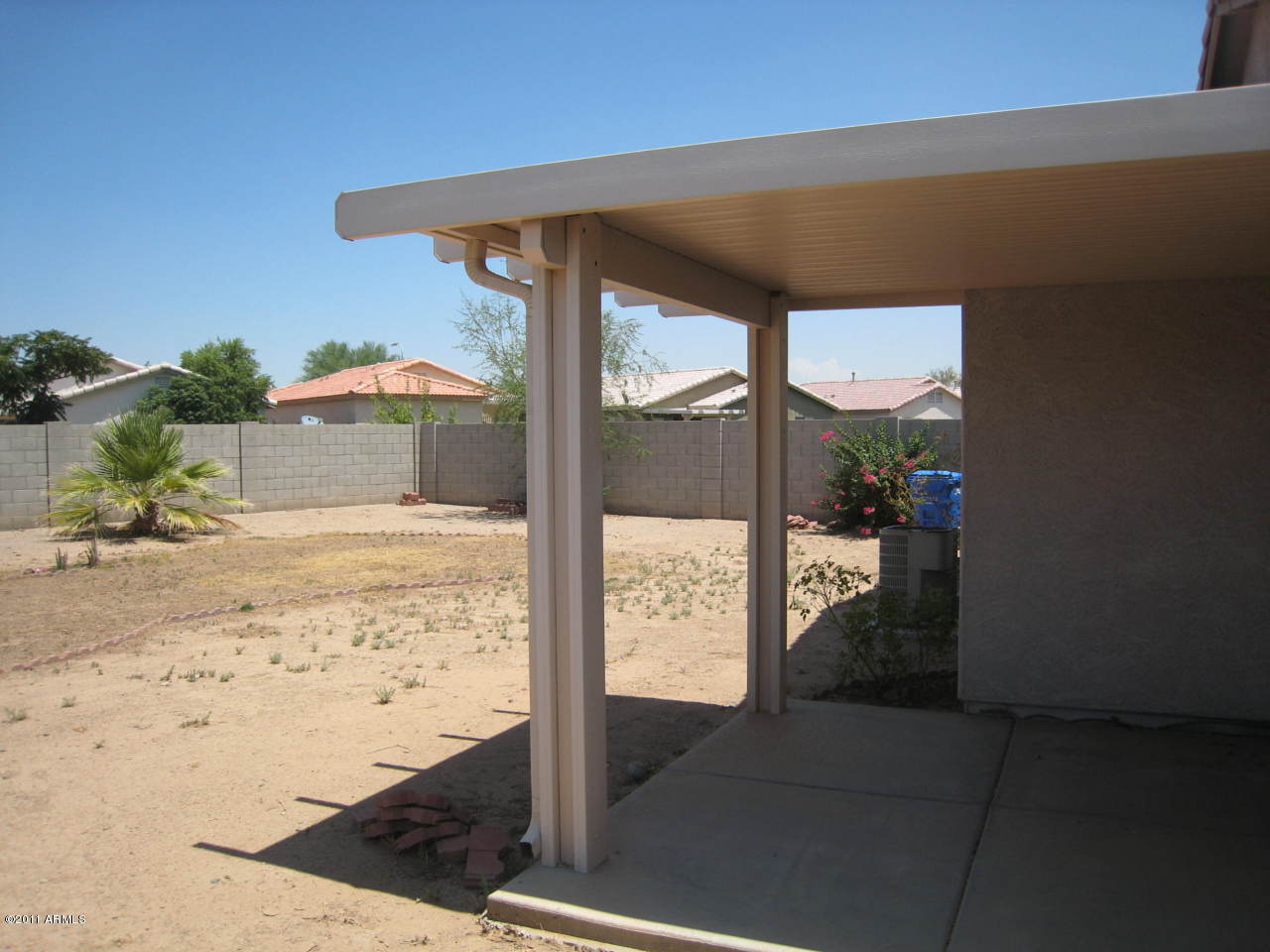 6334 West Riva Road Phoenix, AZ 85043 - Photo 4 of 11 Covered patio