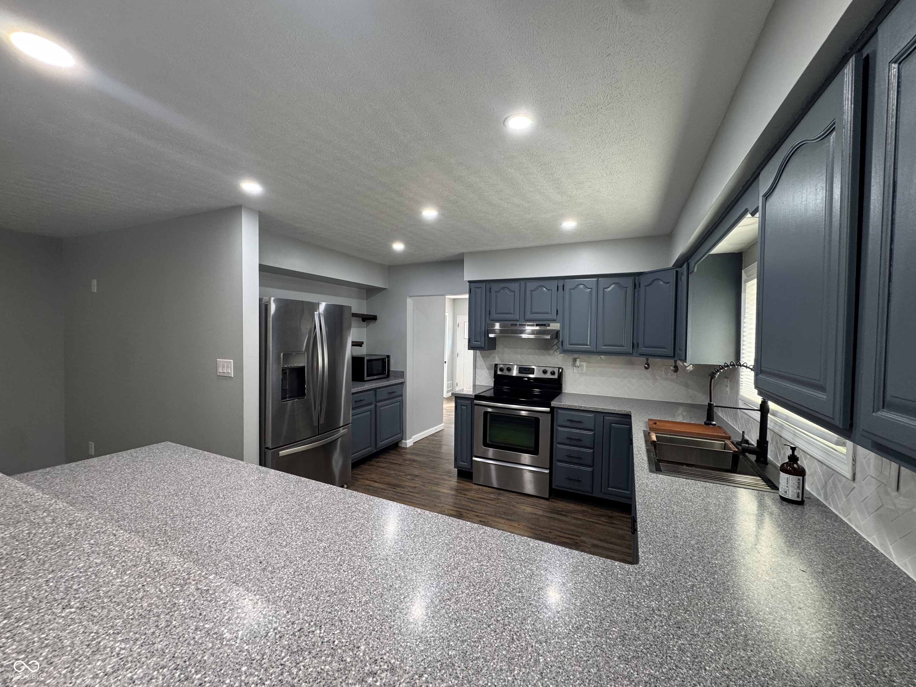 307 West Pierce Street Whitestown, IN 46075 - Photo 6 of 24