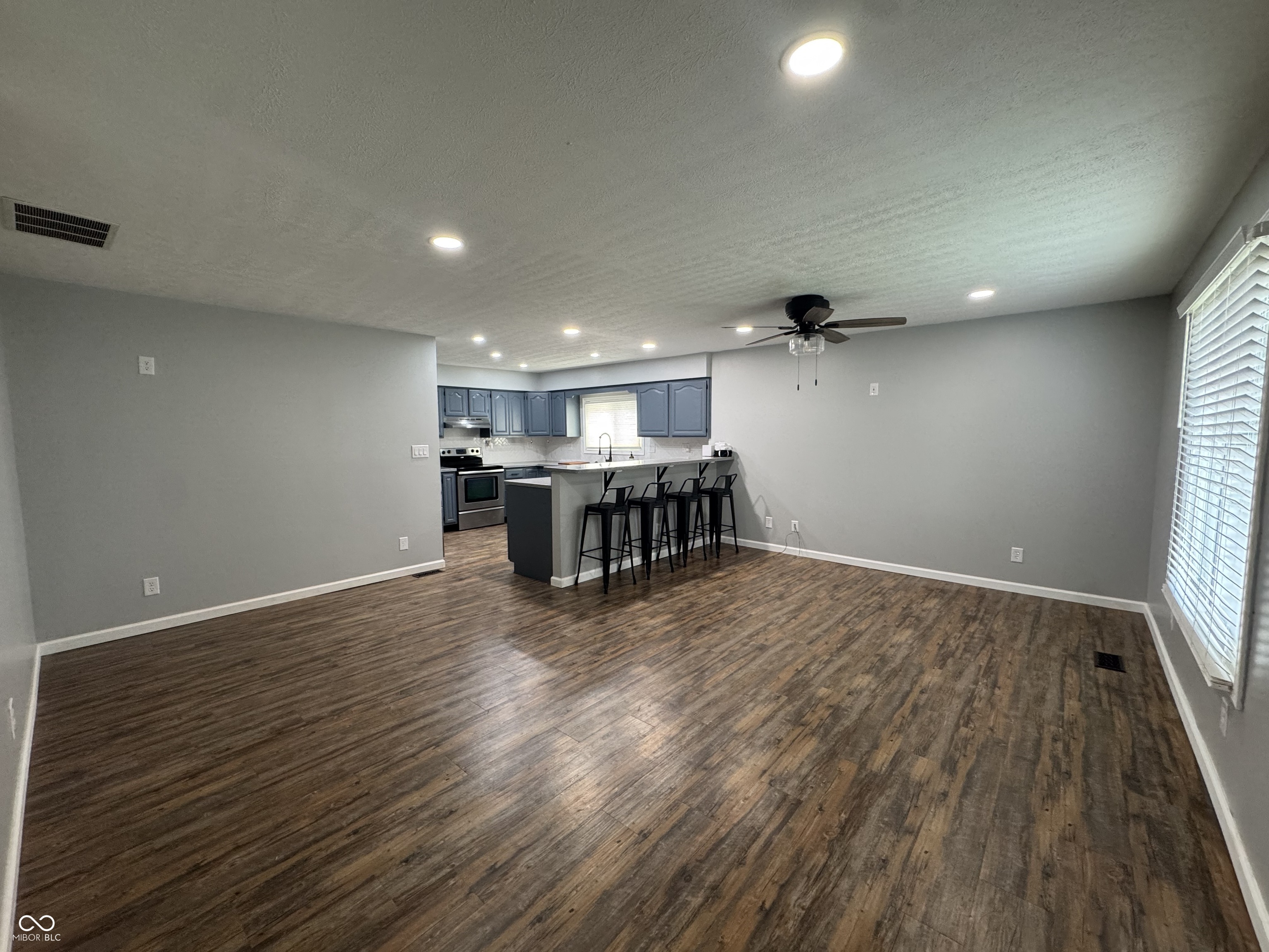 307 West Pierce Street Whitestown, IN 46075 - Photo 7 of 24