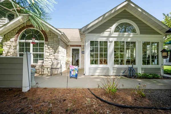 $469,900 | 2848 Villa Lane, Benton Harbor, MI 49022