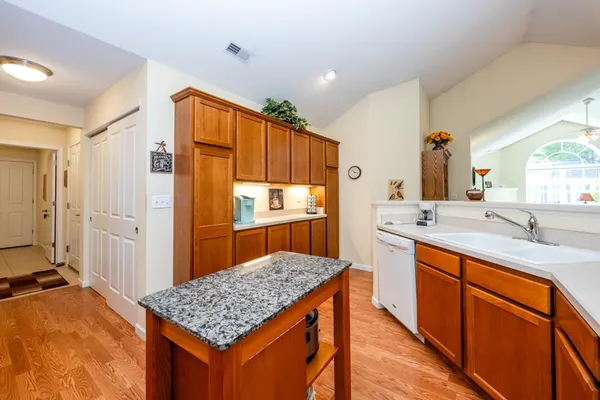 $469,900 | 2848 Villa Lane, Benton Harbor, MI 49022