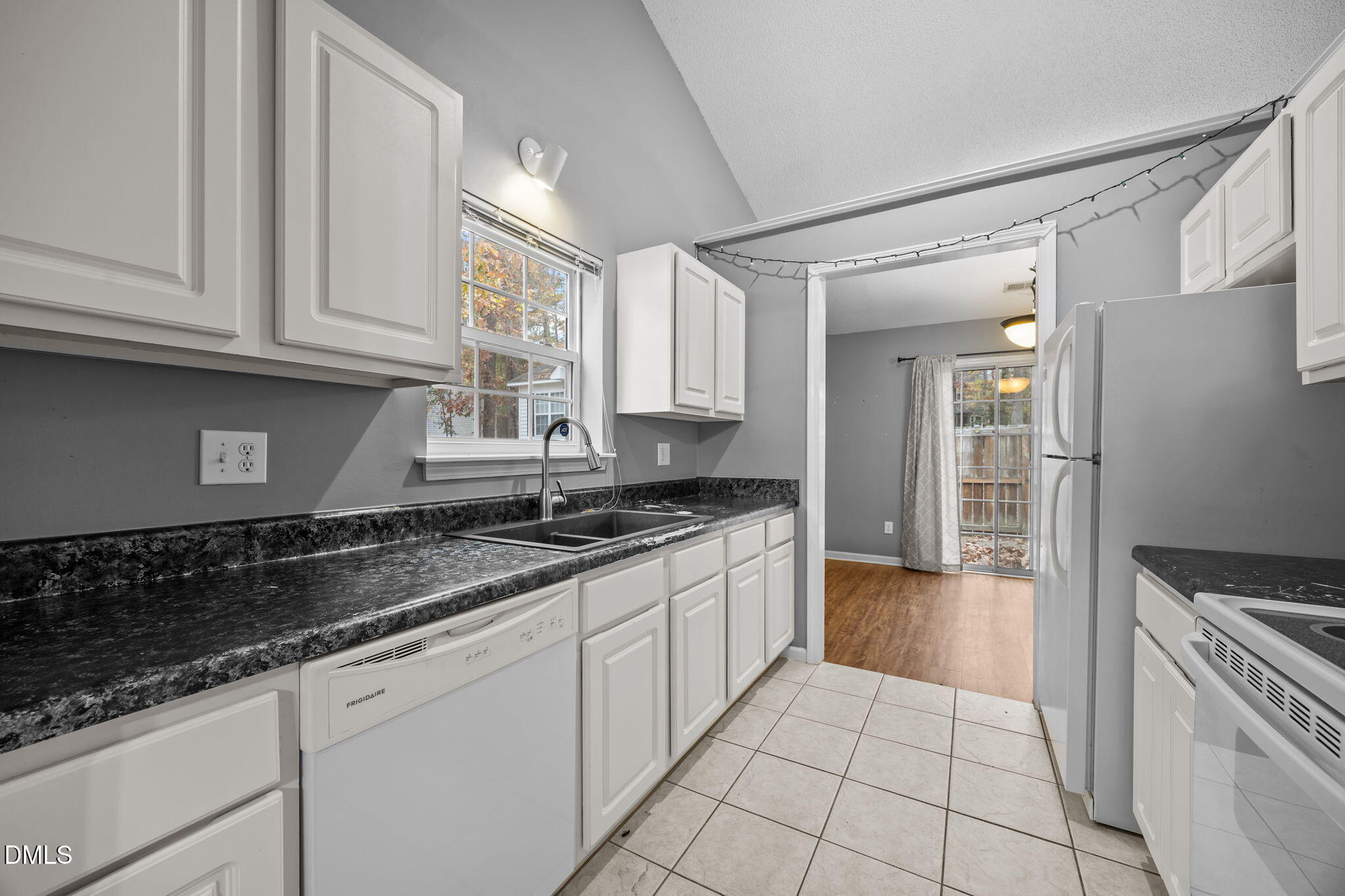 2916 Flint Ridge Road Greenville, NC 27834 - Photo 10 of 37 9