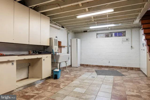 $2,800 | 55 East Evesham Road, Runnemede, NJ 08078