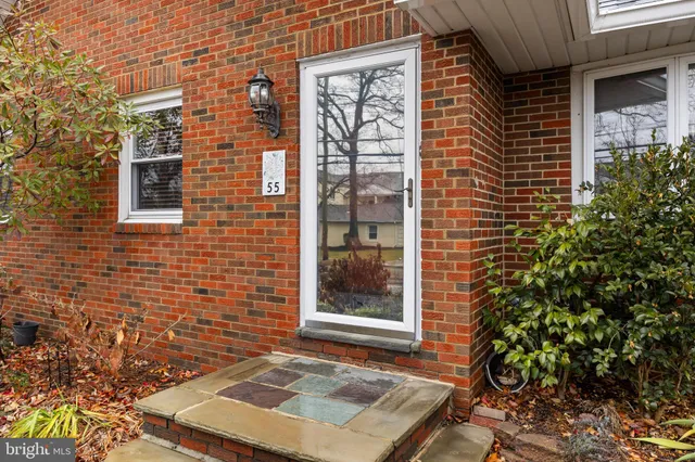 $2,800 | 55 East Evesham Road, Runnemede, NJ 08078