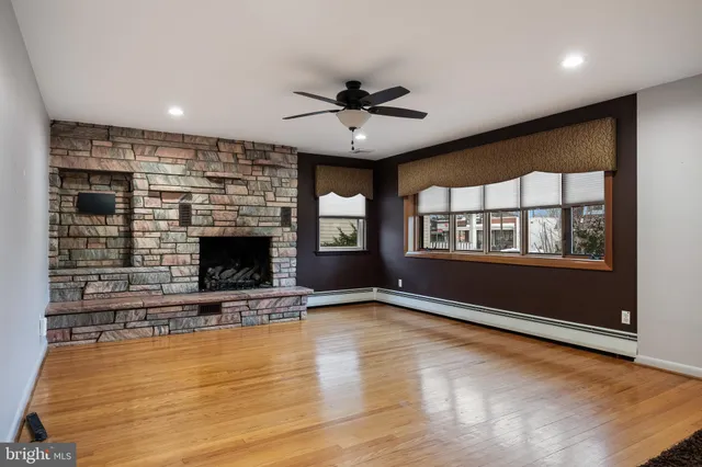 $2,800 | 55 East Evesham Road, Runnemede, NJ 08078