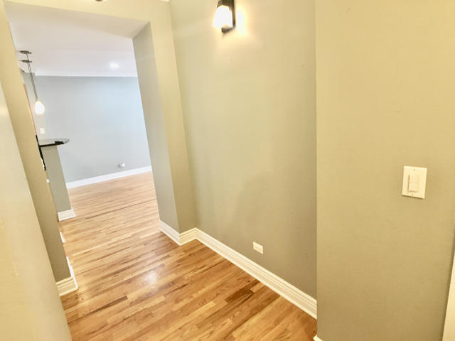 5934 North Paulina Street, Unit 2 Chicago, IL 60660 - Photo 9 of 12 a view of a hallway