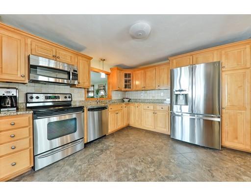 7 Birchcroft Road Canton, MA 02021 - Photo 5 of 28 Gallery Image 5