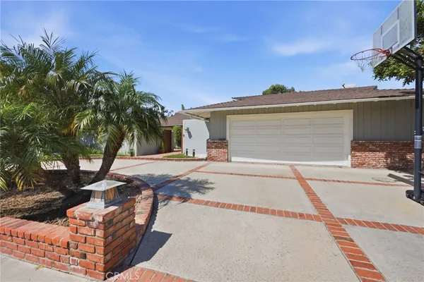 $4,199,999 | 1633 Santiago Drive, Newport Beach, CA 92660