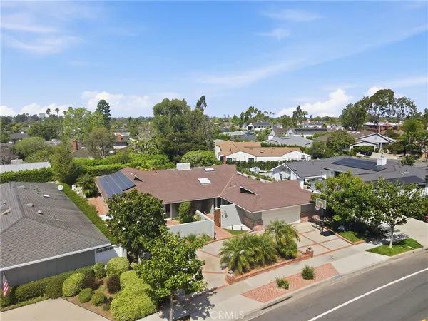 $4,199,999 | 1633 Santiago Drive, Newport Beach, CA 92660