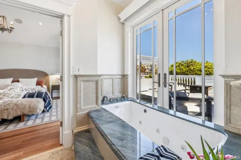 $5,995,000 | 729 Douglass Street, San Francisco, CA 94114