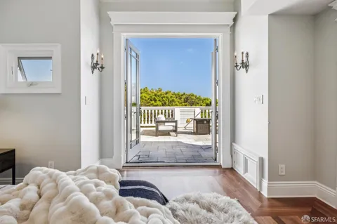 $5,995,000 | 729 Douglass Street, San Francisco, CA 94114