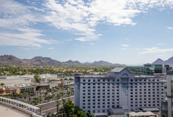 $2,900 | 4808 North 24th Street, Unit 228, Phoenix, AZ 85016