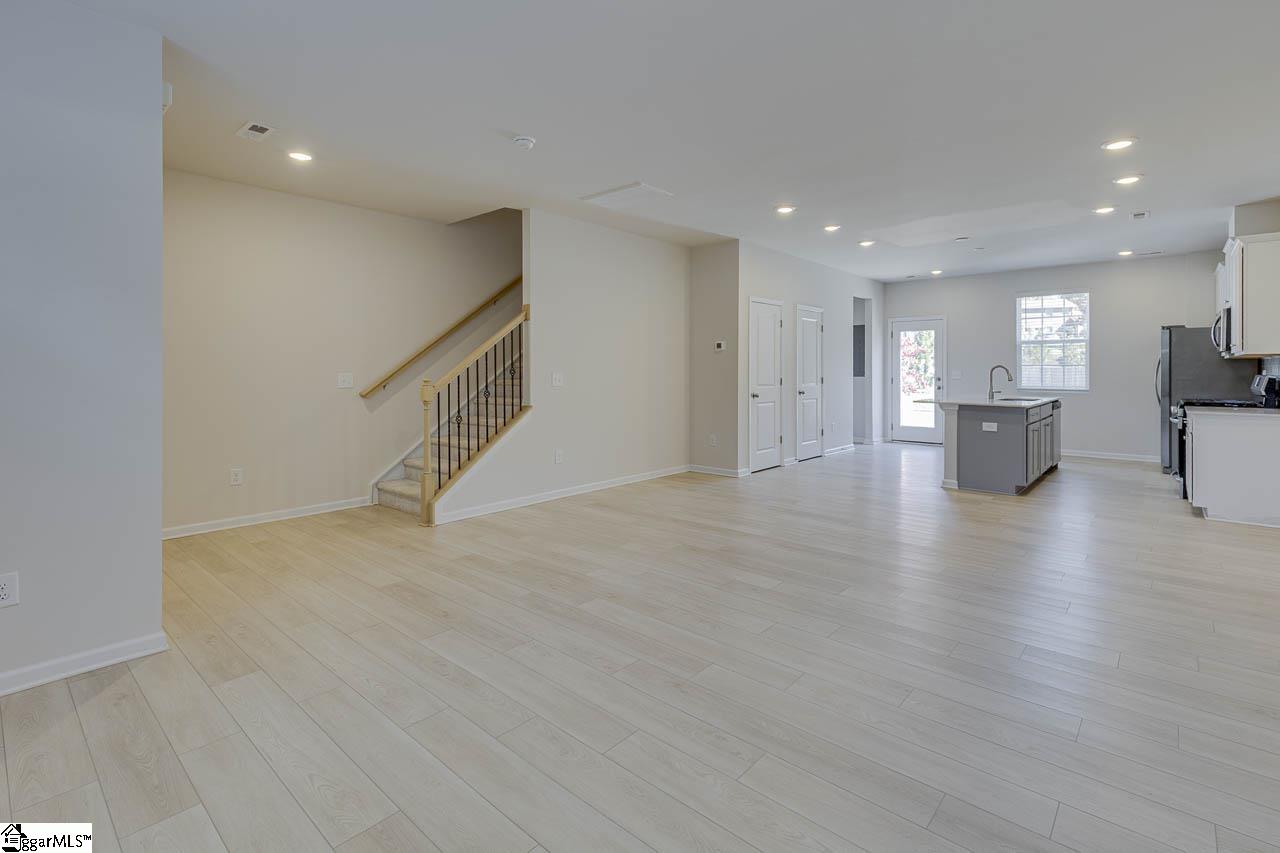 408 Couchell Place Travelers Rest, SC 29690 - Photo 3 of 26