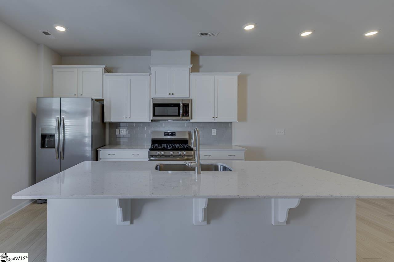 408 Couchell Place Travelers Rest, SC 29690 - Photo 7 of 26