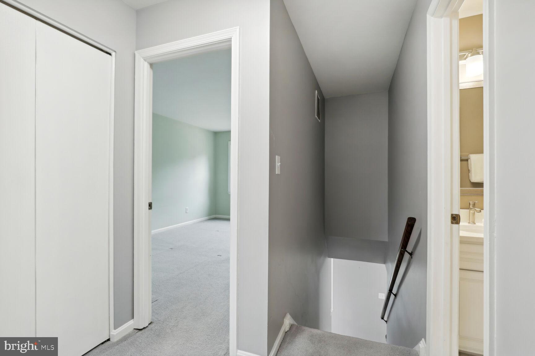 209 Longdraft Road Gaithersburg, MD 20878 - Photo 17 of 48