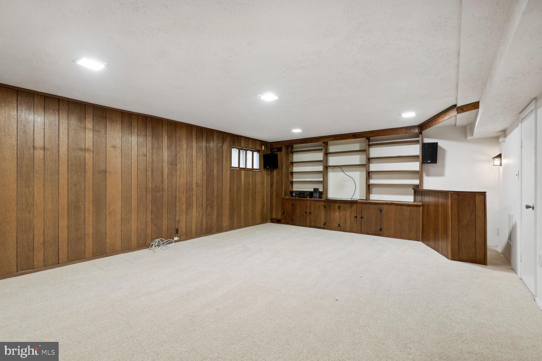 209 Longdraft Road Gaithersburg, MD 20878 - Photo 36 of 48