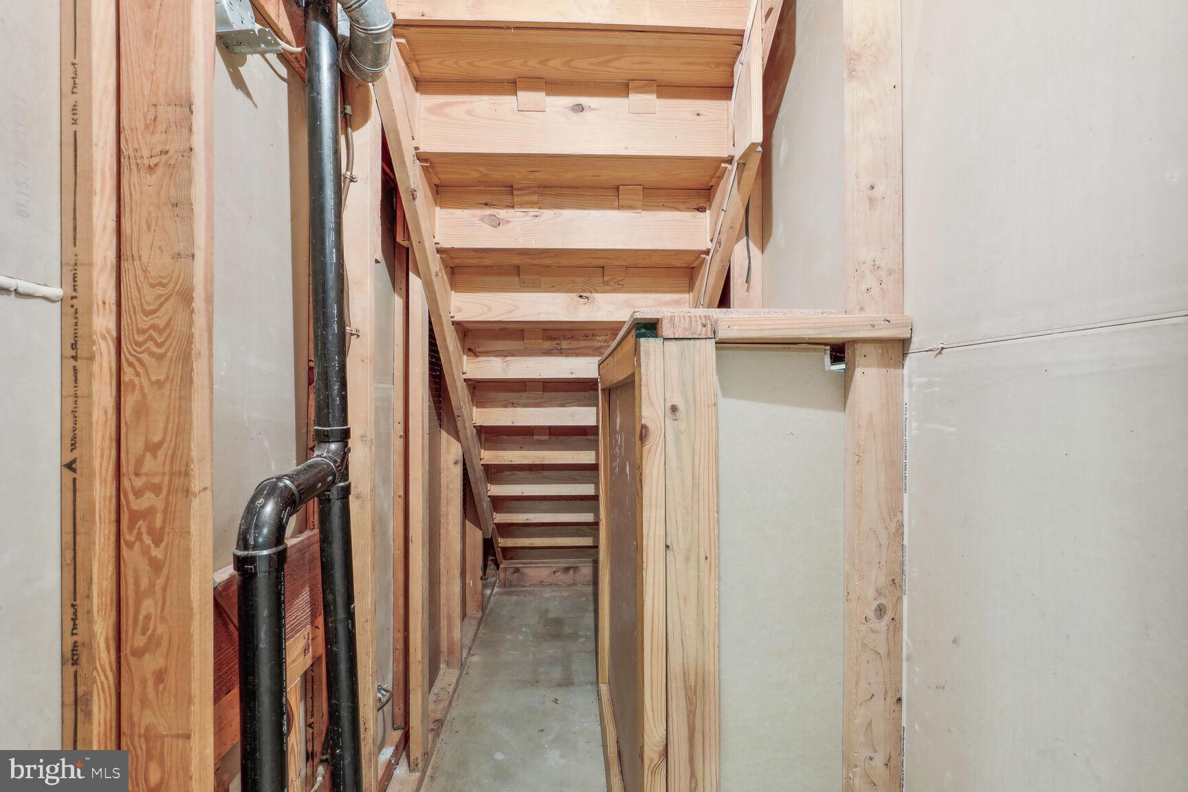 209 Longdraft Road Gaithersburg, MD 20878 - Photo 38 of 48