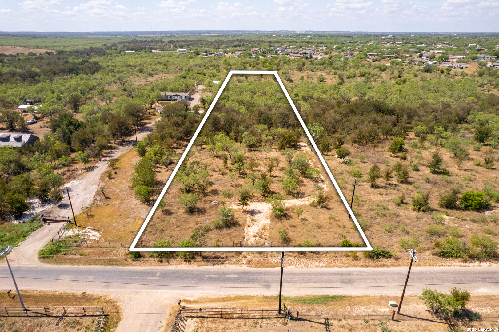 3915 Barth Road Lockhart, TX 78644 - Photo 2 of 20 Gallery Image 2