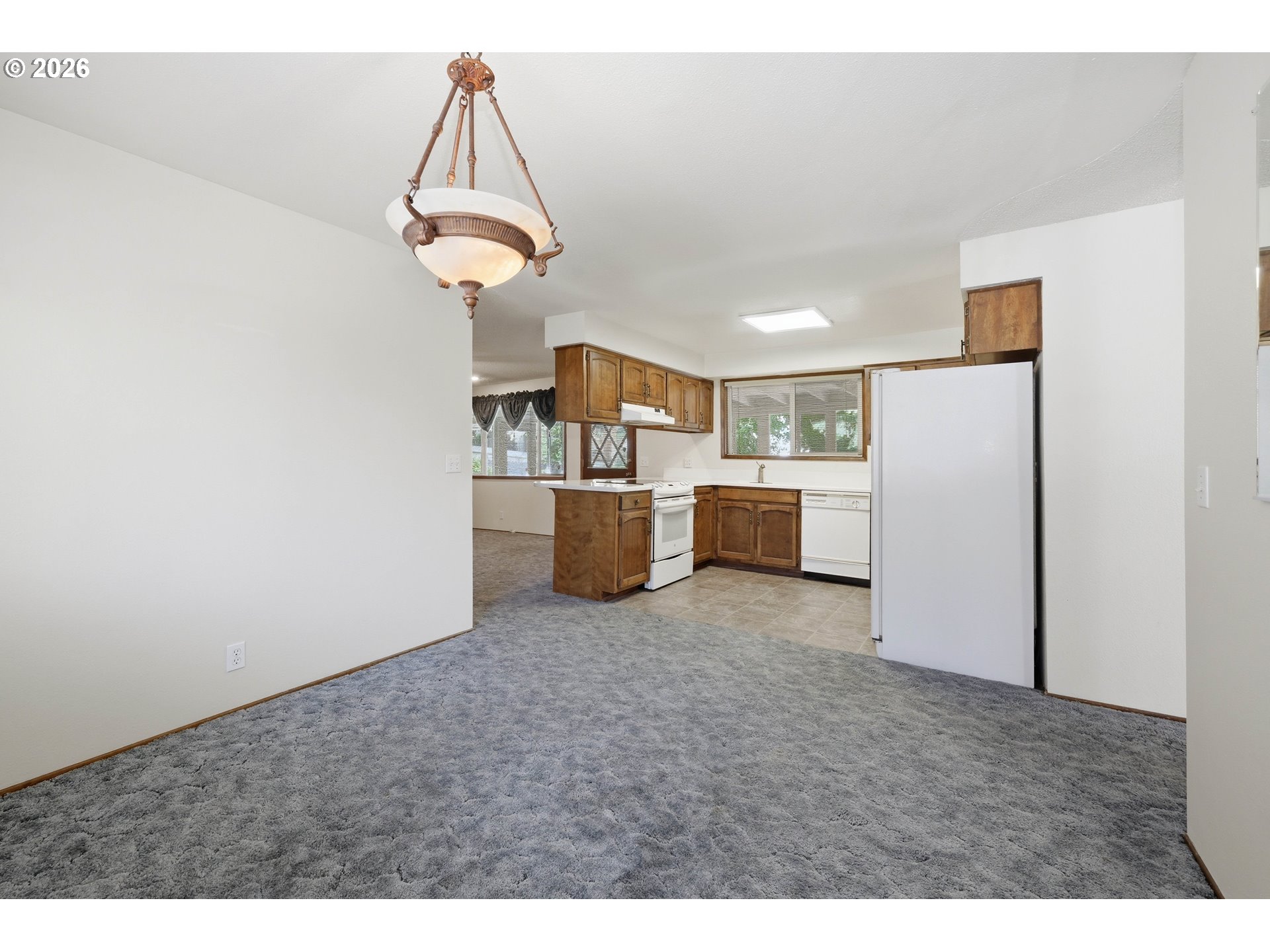 488 Cascade Drive Springfield, OR 97478 - Photo 12 of 48