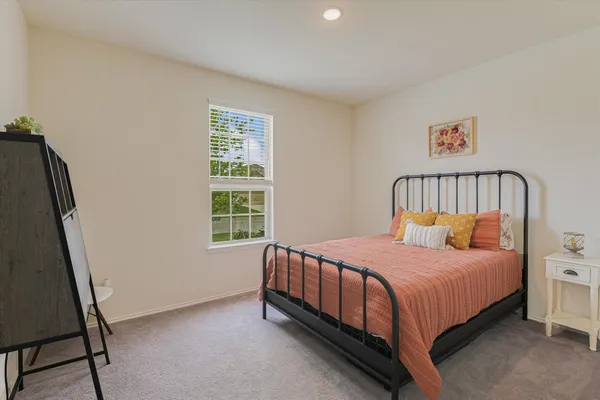 $325,000 | 1915 T H Johnson Drive, Taylor, TX 76574