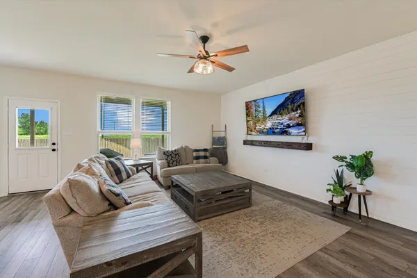 $325,000 | 1915 T H Johnson Drive, Taylor, TX 76574