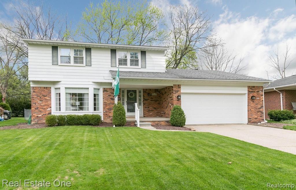 16472 Riverside Street Livonia, MI 48154 - Photo 1 of 27 Gallery Image 1