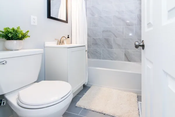 $369,999 | 2425 Miller Avenue, Ann Arbor, MI 48103