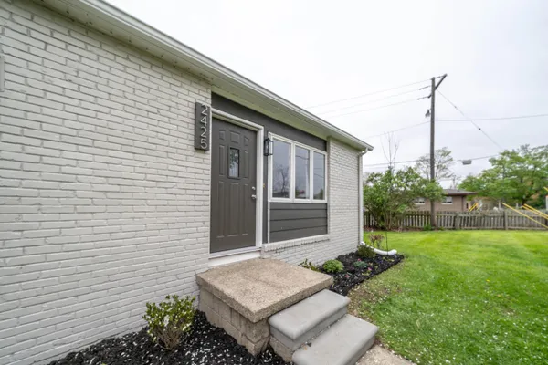 $369,999 | 2425 Miller Avenue, Ann Arbor, MI 48103