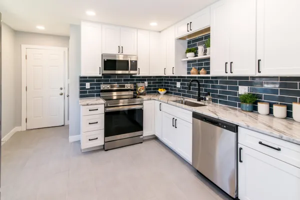 $369,999 | 2425 Miller Avenue, Ann Arbor, MI 48103