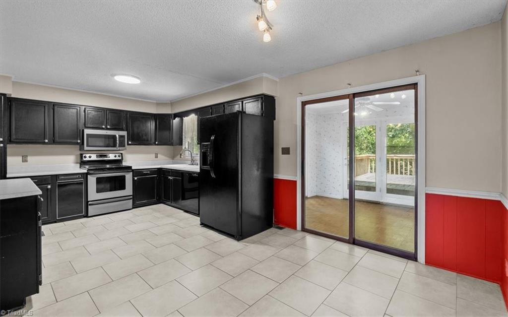 1013 Gladstone Road Mocksville, NC 27028 - Photo 8 of 48