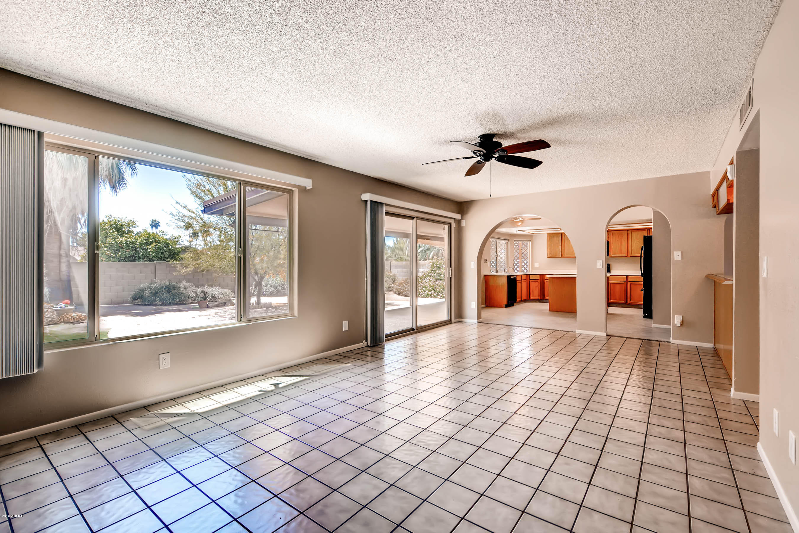 4535 East Hearn Road Phoenix, AZ 85032 - Photo 11 of 30 Family Room