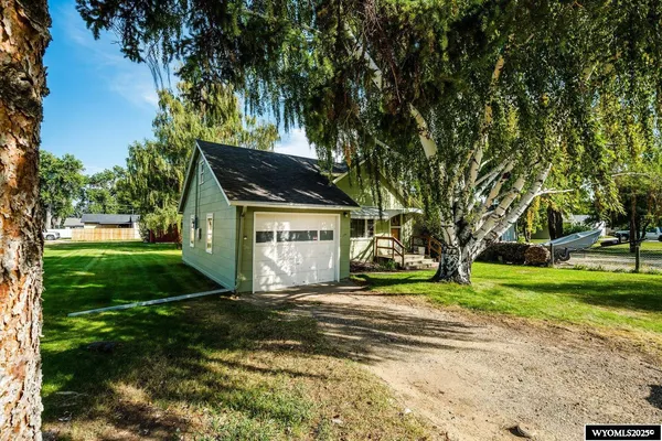$292,500 | 579 North Desmet Avenue, Buffalo, WY 82834