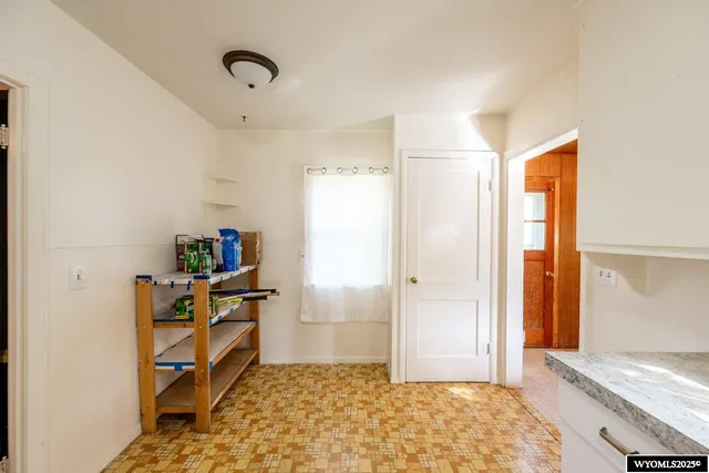 $292,500 | 579 North Desmet Avenue, Buffalo, WY 82834