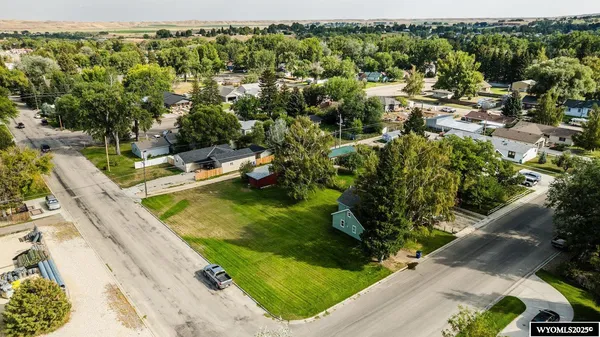 $292,500 | 579 North Desmet Avenue, Buffalo, WY 82834