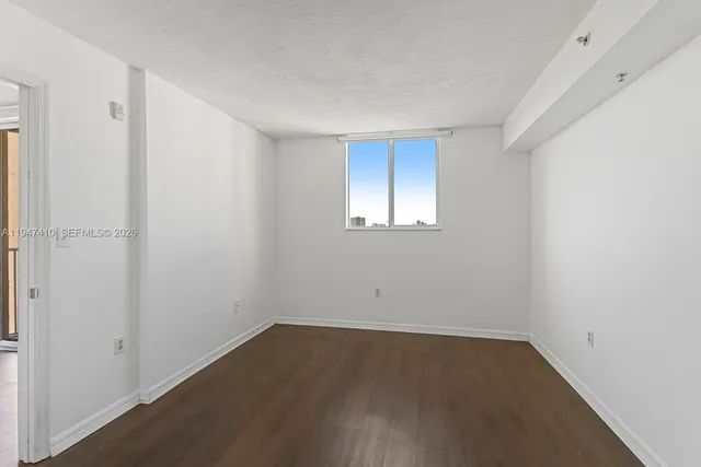 $239,000 | 102 Southwest 6th Avenue, Unit 605, Miami, FL 33130