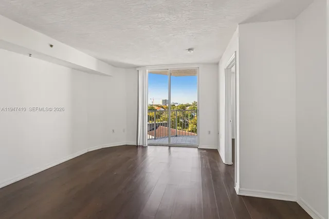 $239,000 | 102 Southwest 6th Avenue, Unit 605, Miami, FL 33130