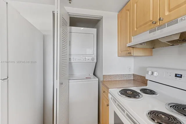 $239,000 | 102 Southwest 6th Avenue, Unit 605, Miami, FL 33130