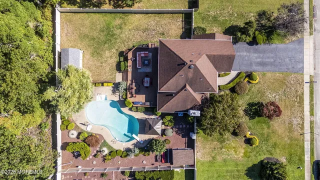 $850,000 | 8 Coral Drive, Howell, NJ 07731