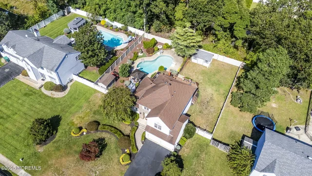 $850,000 | 8 Coral Drive, Howell, NJ 07731