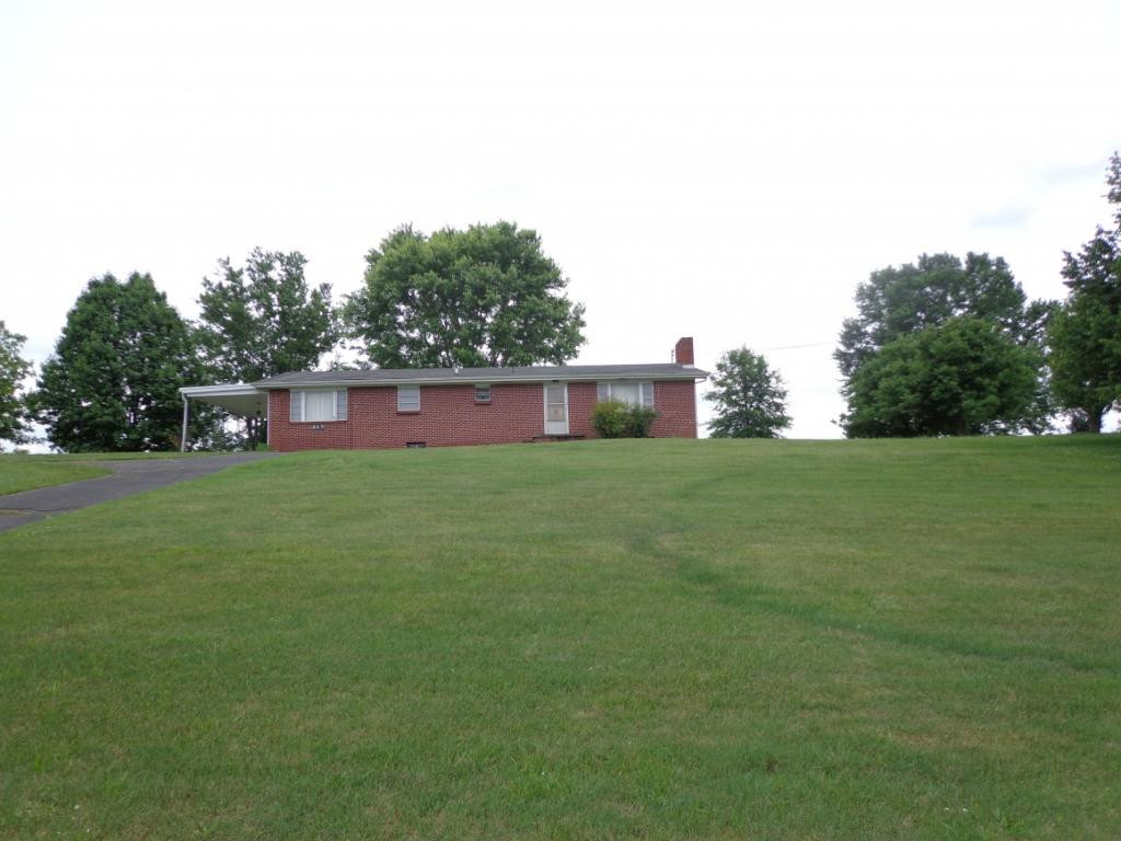 869 Allison Road Piney Flats, TN 37686 - Photo 6 of 19 Photo 6